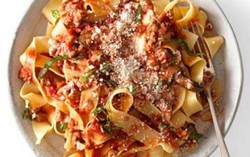 Mỳ Pappardelle với sốt gà nấm
