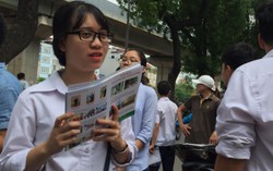Học sinh Hà Nội thở phào với đề Toán thi vào lớp 10