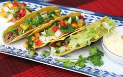 Nóng sốt bánh kẹp thịt bò xay