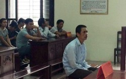Bố chú rể đâm chết khách dự đám cưới con