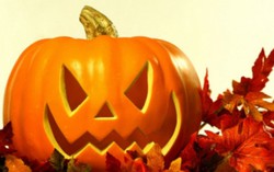Tạo hình quả bí ngô ma quái cho lễ Halloween