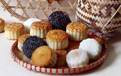 Đầu tháng sáu đã bán bánh trung thu