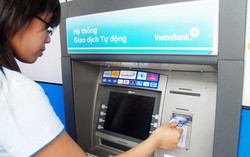Sử dụng giấy tờ tùy thân giả mạo để mở thẻ ATM có thể bị xử lý hình sự