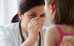 Sai lầm của người mẹ suýt mất con vì tay chân miệng