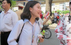 Nhiều thí sinh cười tươi sau môn thi Ngữ văn