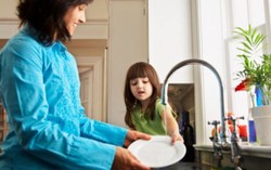 Đừng để trẻ ngồi không