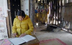 Bao giờ giáo viên sống được bằng lương?