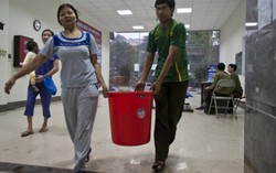 Nhiều chung cư Hà Nội mất nước kéo dài