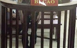 Bạn gái nhí cho thanh niên bóc lịch vì hỏi mà không cưới