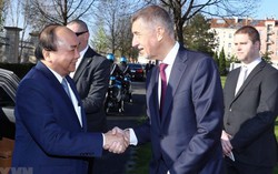 Thủ tướng Czech chủ trì lễ đón chính thức Thủ tướng Nguyễn Xuân Phúc