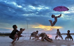Chớp khoảnh khắc đẹp tuyệt tại những danh thắng nổi tiếng