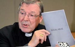 Hồng y George Pell sẽ phải hầu tòa vì liên quan tới cáo buộc xâm hại tình dục