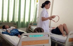 TPHCM: Hơn 30 học sinh tiểu học nhập viện nghi do ngộ độc thức ăn