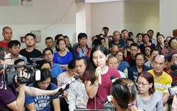 3 tháng sinh sống tạm bợ, cư dân Carina vẫn chưa thể về nhà