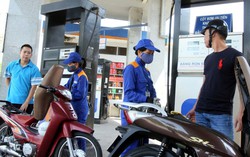 Giá xăng RON95-III tăng 1.484 đồng/lít
