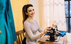 Hoa Hậu Ngọc Diễm tái hiện vẻ đẹp phụ nữ Sài Gòn những năm 1960