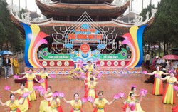 Với 500 ngàn, chọn được tour lễ hội nào dịp rằm tháng Giêng?