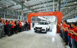 VinFast hoàn thành sản xuất thử nghiệm chiếc LUX SUV đầu tiên