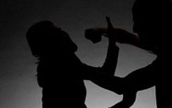 Thiếu nữ hạ sát bà già hàng xóm cướp tài sản