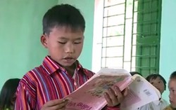 'Học sinh cầm ngược sách' đã lên lớp 7
