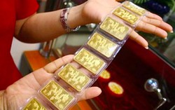 Sau 6 năm, giá vàng vượt mốc 42 triệu đồng/lượng