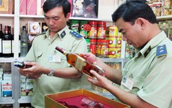 Đoàn liên ngành thực phẩm đến kiểm tra, chủ cơ sở đóng cửa không tiếp