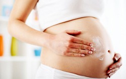 5 cách an toàn cải thiện da cho mẹ bầu