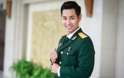 MC Nguyên Khang xuất hiện khác lạ với trang phục sĩ quan