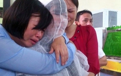 Đám tang 8 người một nhà thiệt mạng do mưa lũ Quảng Ninh