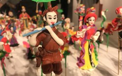 Sinh viên Hà Nội tổ chức triển lãm tò he