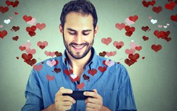 Làm hòa với vợ bằng tin nhắn yêu thương