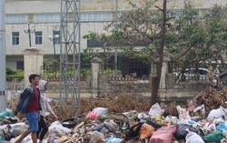 Thị xã Kỳ Anh ngập rác vì chính quyền nợ tiền 