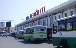 TPHCM: Giá vé xe khách tăng, vé tàu giảm dịp lễ 2/9