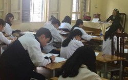 Nhiều phòng học ở THPT Trần Nhân Tông sẽ sập trần bất cứ lúc nào
