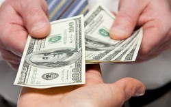 Vay tín chấp như chơi dao hai lưỡi
