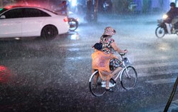 'Mẹ nhận mưa để tôi có ngày nắng đẹp'