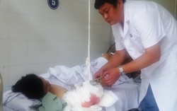 Xe tải đâm xe khách, sinh viên trường Kiến Trúc đứt rời cánh tay