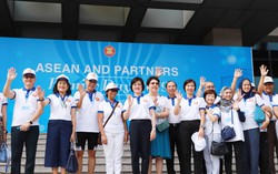 Phụ nữ thắt chặt tình đoàn kết đại gia đình ASEAN và các đối tác