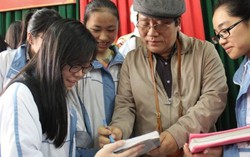 Nuôi ước mơ cho học sinh nghèo