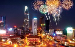TP.HCM bắn pháo hoa tầm thấp dịp Tết Dương lịch 2018