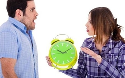 'Nhà tù' của cô gái hiện đại