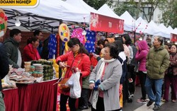 Cư dân háo hức chờ đón Hội chợ Xuân Vinhomes 2017