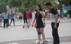Sôi động dịch vụ cho thuê xe điện cân bằng 2 bánh 