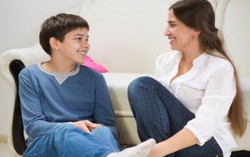 Con trai dậy thì muộn
