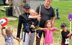 Hạnh phúc viên mãn của ngôi sao 'Trân Châu Cảng' Alec Baldwin
