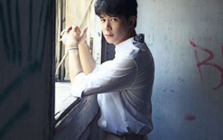 Vẻ lãng tử của ca sĩ Anh Tú trong bộ hình cuối Thu
