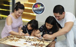 Gia đình Bình Minh làm tranh gạo bán đấu giá tại Ngày hội Mottainai 