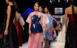 Những nàng thơ trong vườn hồng tại Vietnam International Fashion Week 