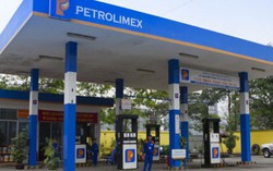 Giá xăng điều chỉnh lần thứ 15 trong năm 