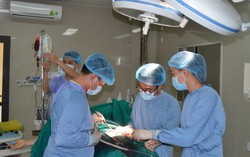 Chậm kinh 2 tuần, thai phụ vỡ thai ngoài tử cung nguy kịch